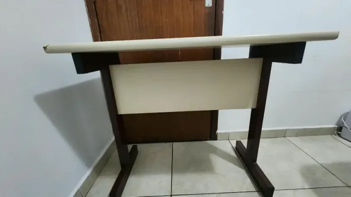 Mesa + Cadeira - Conjunto para Escritório/Estudo