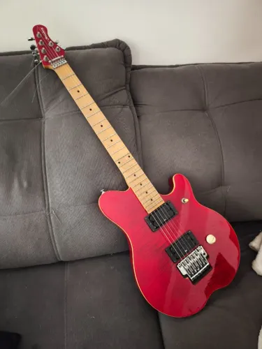 Guitarra Strinberg CLG-63 Vermelha com Ponte Tremolo e Bag Jackson