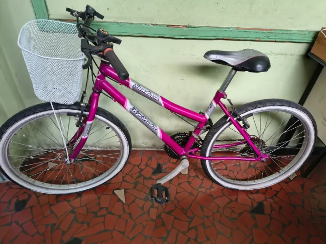 Bicicleta Sundown Top Model com marcha