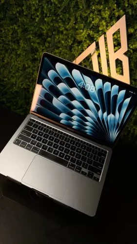 MACBOOK M1 C/ GARANTIA