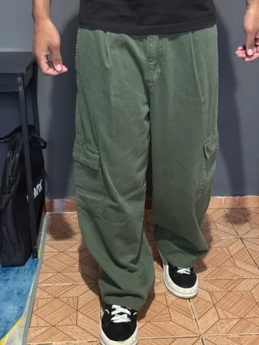 Calça Cargo Masculina Verde Militar Wide Leg Tam 40