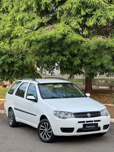 Fiat Palio Weekend HLX 1.8 MPI Flex 4P 2005