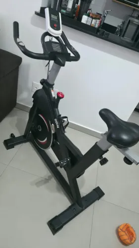 Bicicleta Ergométrica praticamente nova - 8kg Mecanica Odin Fit