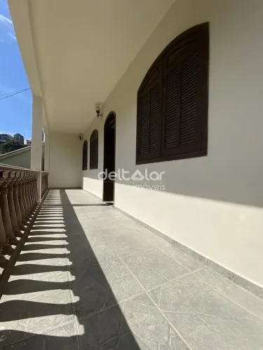 Casa para locação com 3 quartos, suíte e 2 vagas de garagem, Ouro Preto, Belo Horizonte, M