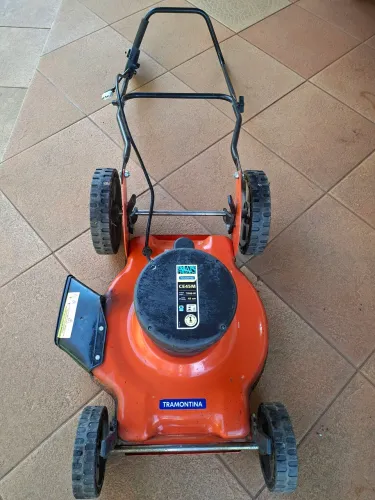 Cortador de grama tramontina