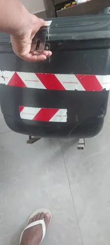 Baú 92 l reforçado ideal para quem quer trabalhar de motoboy cabe muita coisa