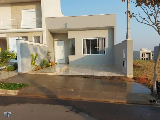Alugue sua casa no Bosques dos Ipês 1, Tatuí: Com 3 dormitórios, por R$ 3.200,00 + taxas.