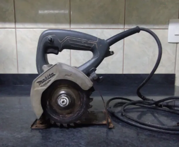 Serra mármore Makita 127v / 1200w
