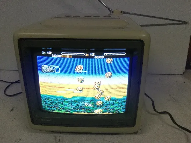 tv semp 10 polegadas com av para games antigos