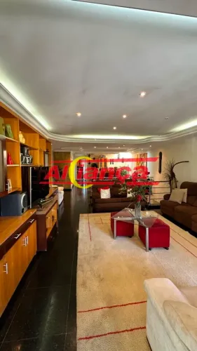 Casa individual com edícula 3.000,00m², com 2 quartos para locação Vila das Palmeiras - Gu