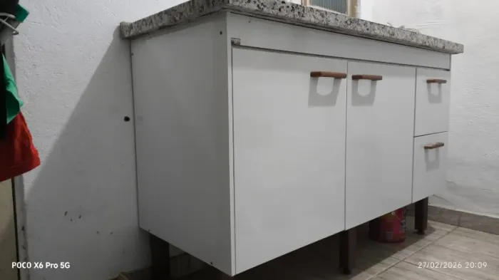 VENDO OU TROCO Gabinete Branco em MDF (para pia de 1,40)