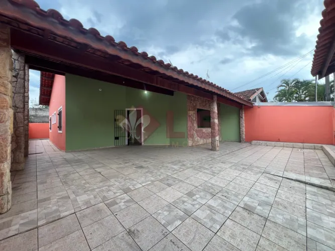 Casa para Locação 3 Quartos, 1 Suite, 4 Vagas, 100M², Praia das Palmeiras, Caraguatatuba -