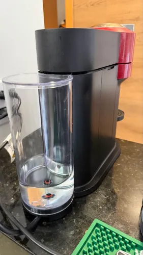 Cafeteira Nespresso Vertuo Next Vermelha - Excelente Estado
