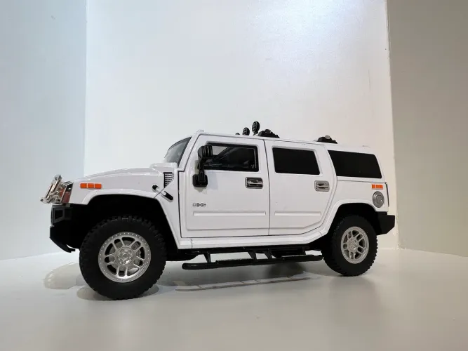 Hummer 1:18