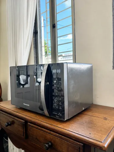 Microondas Panasonic 30L