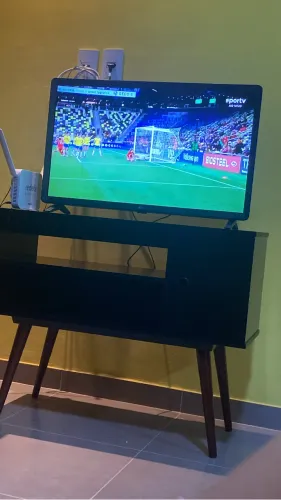 Rack para TV até 32? - Estilo Retrô