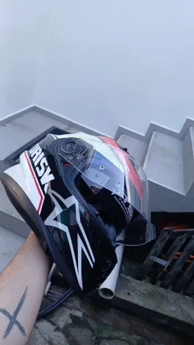 Capacete norisk novo