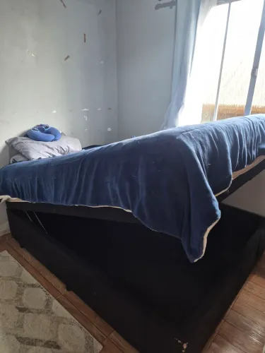 Cama Queen com baú + colchão