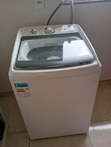 Vendo Máquina de lavar roupa.