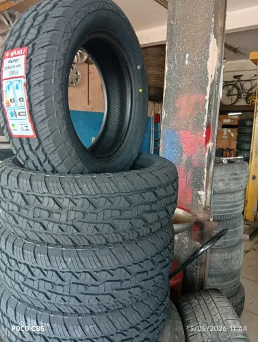 Pneu aro 15 medida 205/65/15 AT borrachudo na promoção. R$ 430,00