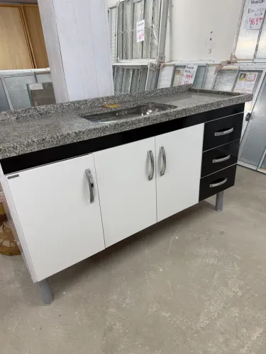 Gabinete de 150cm de cozinha
