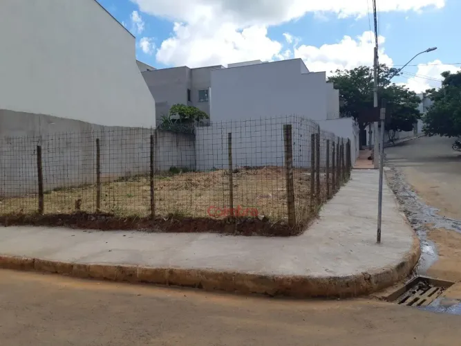 Lote no bairro Cidade Nova