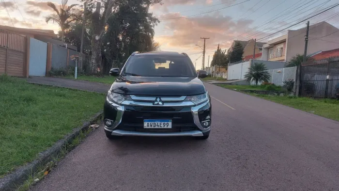 Mitsubishi Outlander 2.2 165cv Diesel Aut. 2016