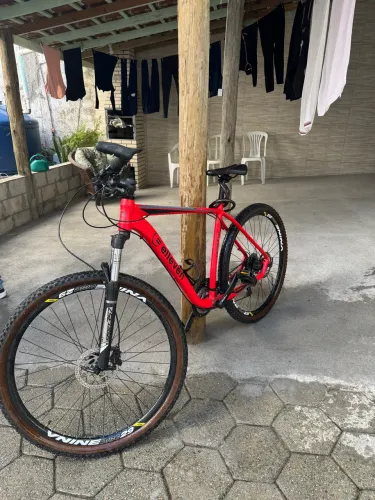 ? Bicicleta Elleven Limited Edition Aro 29 - 12 Velocidades