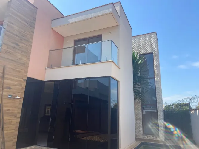 Casa Nova Condomínio Jequitibás
