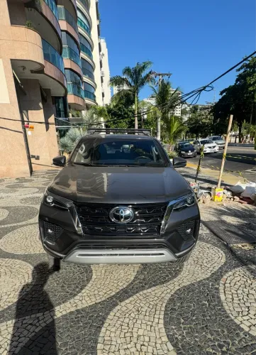 Toyota Hilux SW4 SRX 4X4 2.8 TDI 16V Dies. Aut. 2021