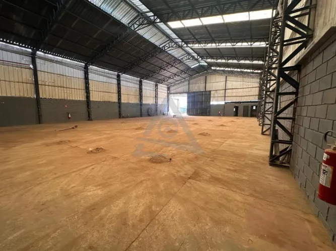 Galpão para alugar em Mogi Mirim, Distrito Industrial II Luiz Torrani, com 750 m²