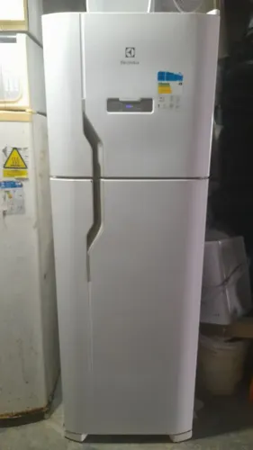 Geladeira Dúplex Frost Free TF39 310 lt sistema mod Air flow resfriamento mais rápido ela