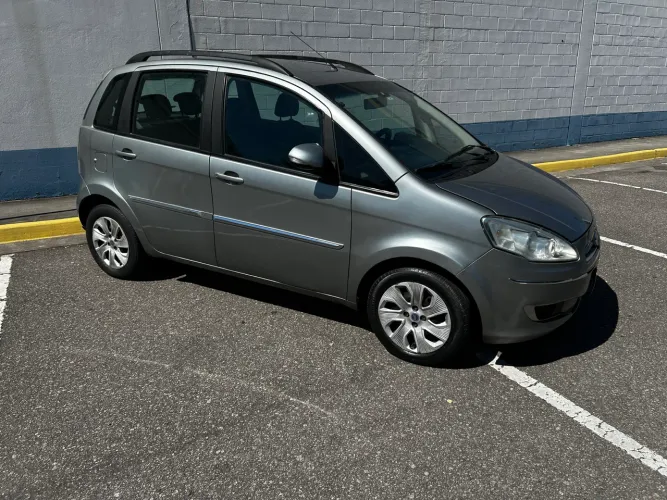 Fiat Idea Essence 1.6 Flex 16V 5P 2014