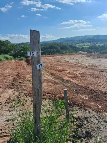 Vendo terreno jacarei aceito carro na entrada, e facilito nas parcelas