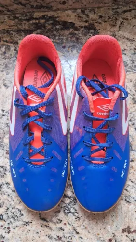 Chuteira Umbro Action Futsal