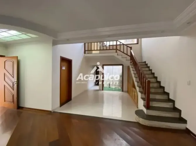 Casa com 4 quartos, 2 suíte para alugar no Jardim São Paulo em Americana/SP.