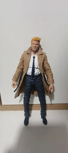 Action figure mcfarlane Constantine custom