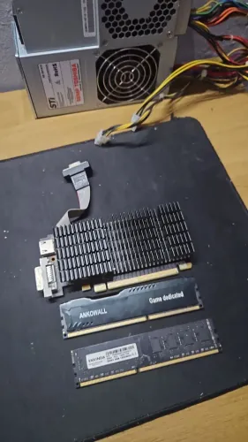 Placa de video + Memória Ram DDR3