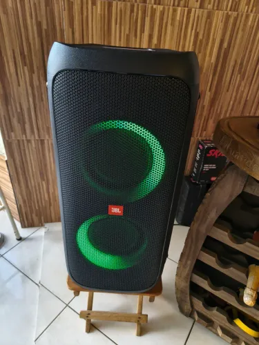 Caixa de Som JBL 310, Novíssima!