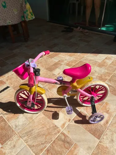 Bicicleta Infantil Aro 12 Feminina com Rodinhas - Ótimo Estado