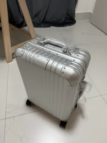 Mala De Viagem de Bordo 21? com corpo de alumínio Rimowa