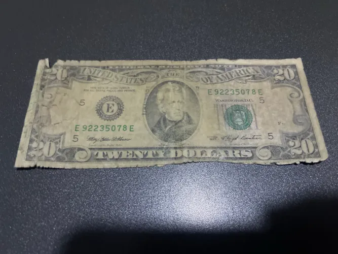 Dólar