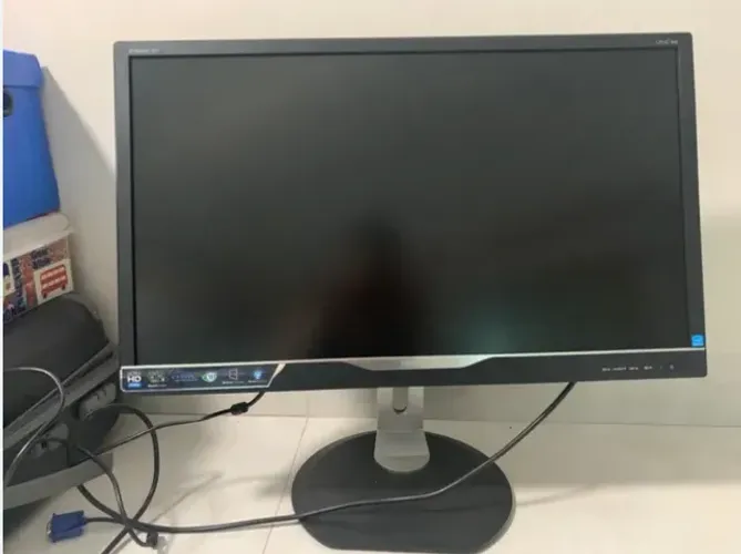 Monitor Philips 28 polegadas