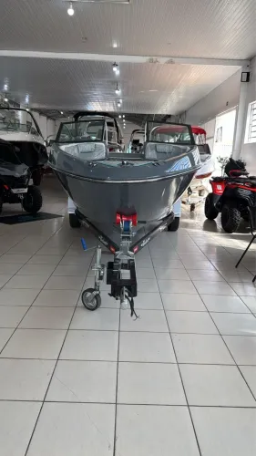 Lancha Focker 188 joy chrome