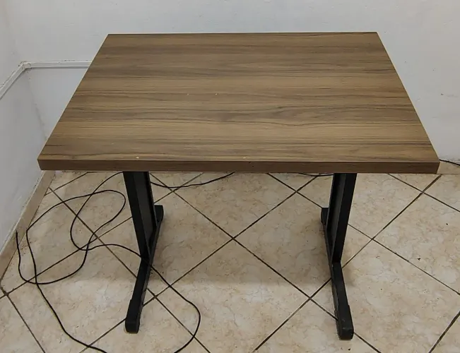 Mesa de ferro