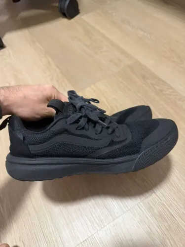 tenis vans ultraranger black preto. tamanho 39