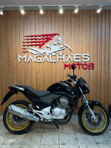 CB 300R 2015 - Financiamento bancário e cartão
