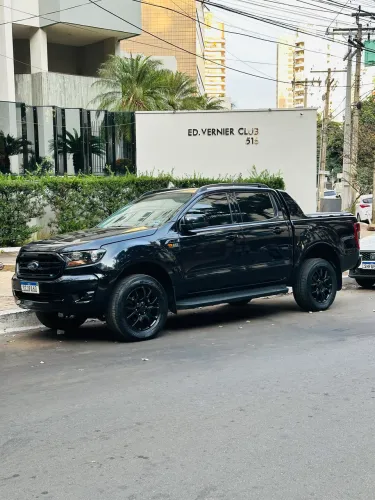 Ford Ranger Black 2.2 4X2 CD Diesel AUT 2023
