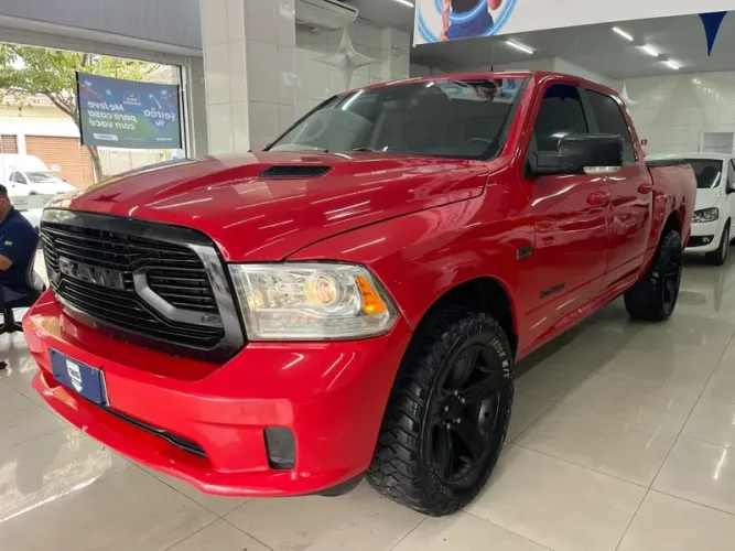 Ram Classic Laramie Night Edition 5.7 V8 16V Gasolina 4X4 Aut. 2022