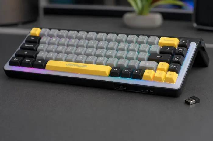 Teclado Semi Mecânico Sem Fio RGB Verde JP-131
